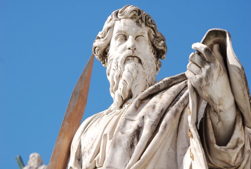 Statua marmorea di San Paolo a Roma